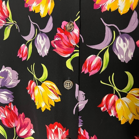 Vintage 100% Silk Tulip Floral Button Down - Picture 8 of 10